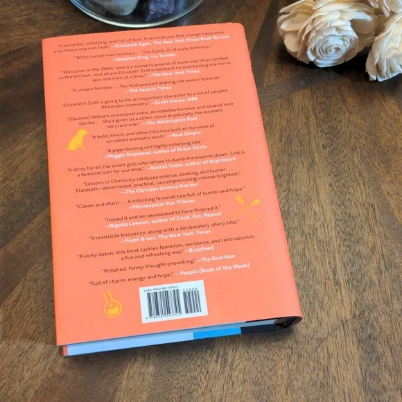 Lessons in Chemistry Book Hard Cover - Picture 5 of 8